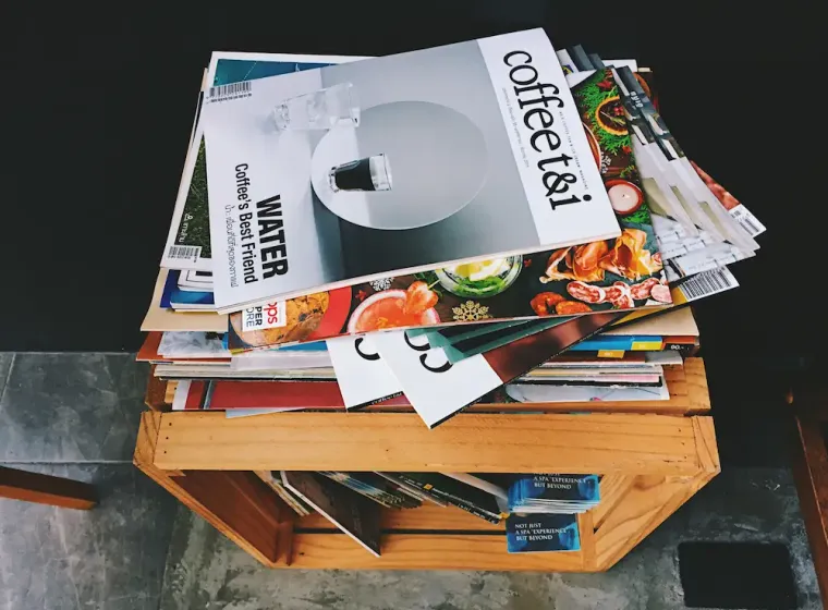 tijdschriften op tafel 